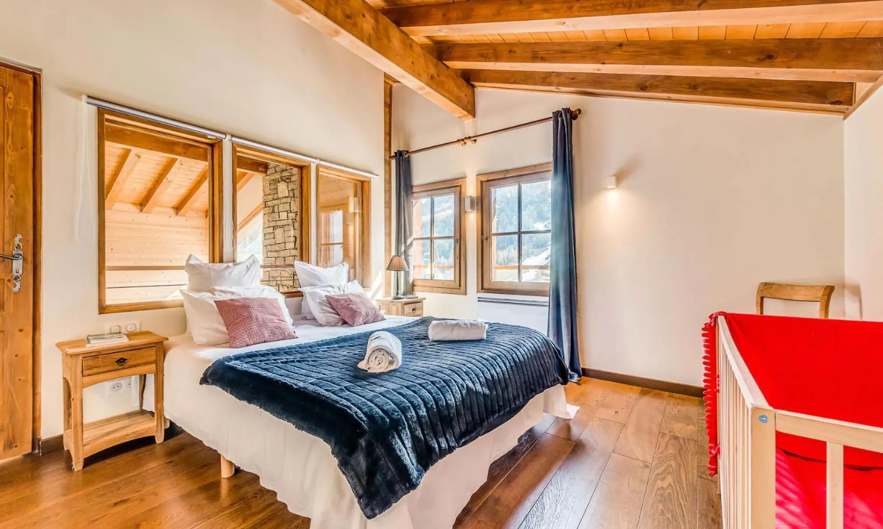 Chalet Whistler - Chalet 5 - 170M2 - 6 Chambres, 6 Salles De Bain, Sauna Et Jacuzzi Mae-3404 Les Boisses